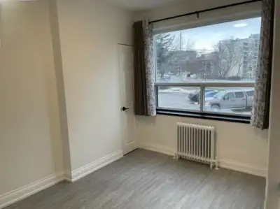 Renovated 2 bedroom apartment  for rent close to McMaster Univer