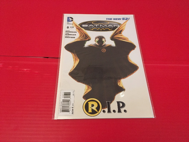 Batman Incorporated v2 (2012) 8 M in Comics & Graphic Novels in Edmonton