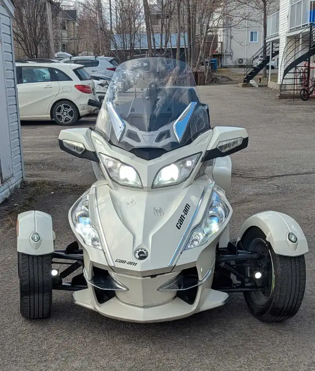 Can am Spyder RT Limited in Touring in Laurentides - Image 2