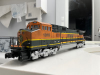 Lionel 3 rail O BNSF Dash 9 6-18253