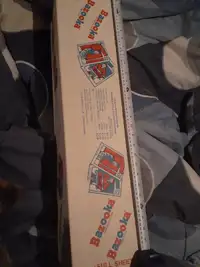 Bazooka box 90/91 uncut sheets of hockey cards