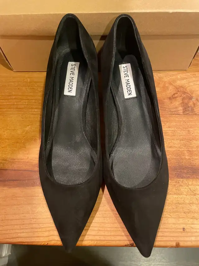 Steve Madden size 10 black suede heels in Women's - Shoes in City of Toronto - Image 2