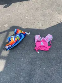 Kids floaties-not life jackets 