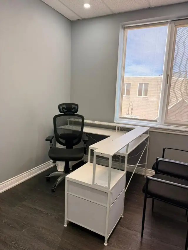 Office space for rent in Mississauga in Commercial & Office Space for Rent in Oakville / Halton Region - Image 6