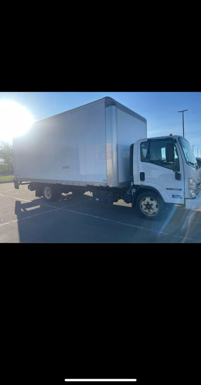 Isuzu NPR 2018 in Heavy Trucks in Belleville - Image 2