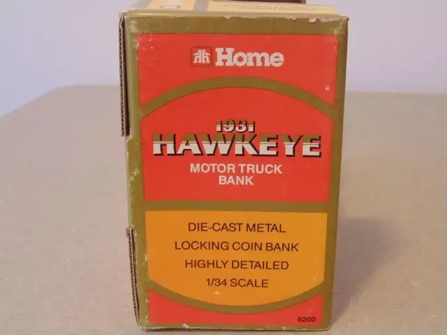 ERTL 1931 Hawkeye Motor Truck Bank Home Hardware Limited Edition 