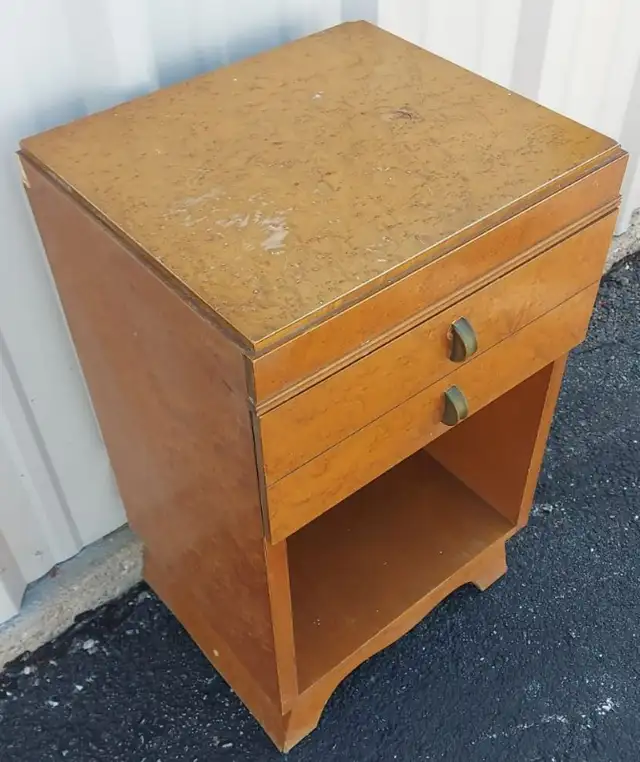 KNECHTEL FURNITURE NIGHTSTAND63005666916225122