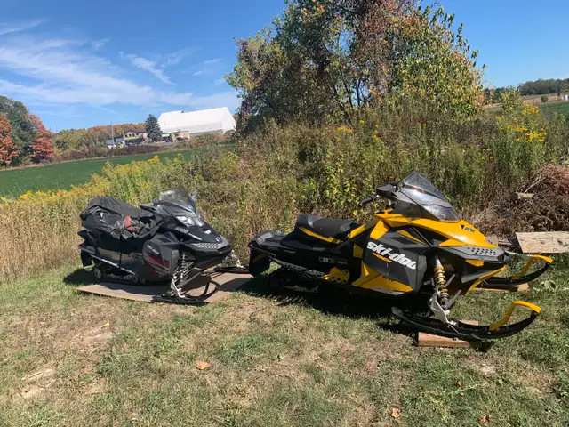 2012 MXZ TNT skidoo 600 in Snowmobiles in Kingston - Image 3