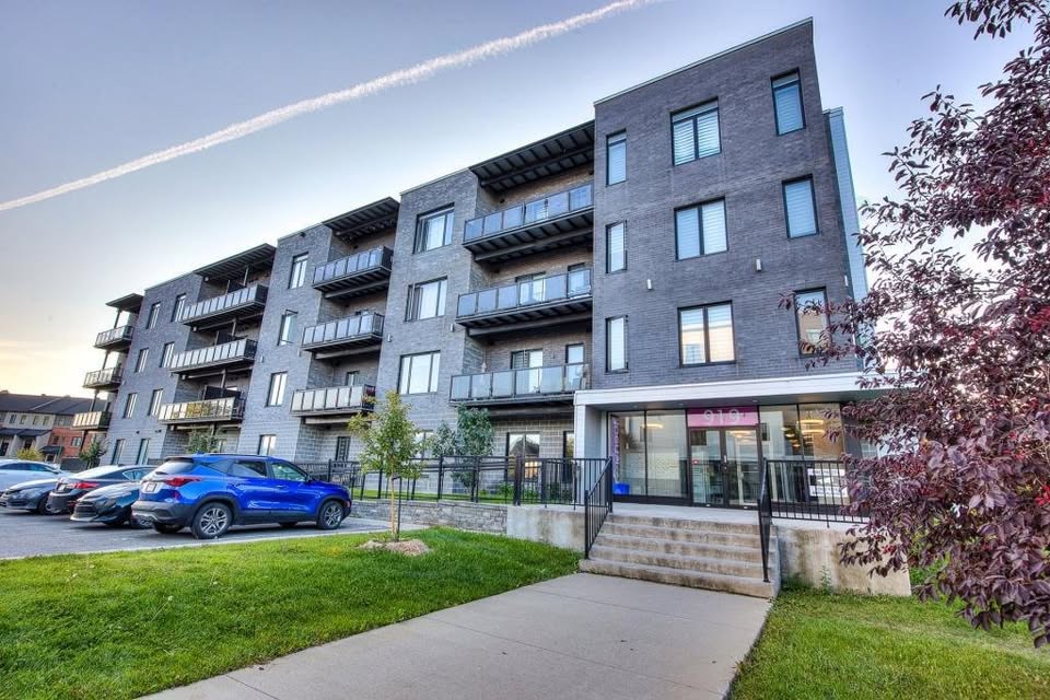 4½ Condo Chomedey Laval 1