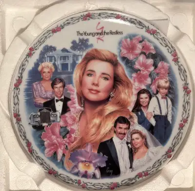 Assiette Young And The Restless Crestley Collection plate, View more