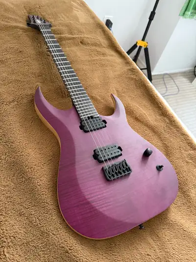 Djent beast - In great condition! Some shining of the matt finish in usual places. Prioritizing sale...