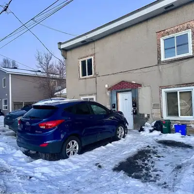 Available now! Two bedroom, second floor apartment with one parking spot at 454 Eva Avenue for $1,80...