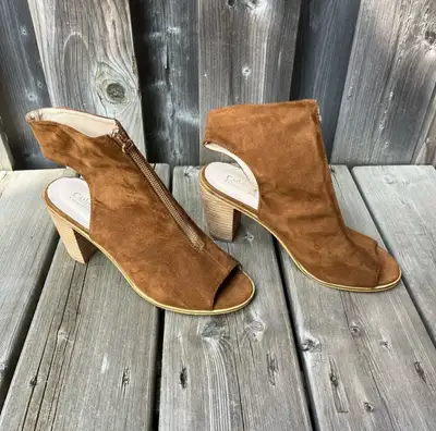 Catherine Malandrino Brown Suede High Heel Block Sandals Size 10, View more