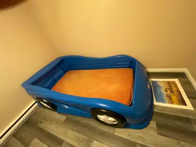Kid bed and mini trampoline, View more