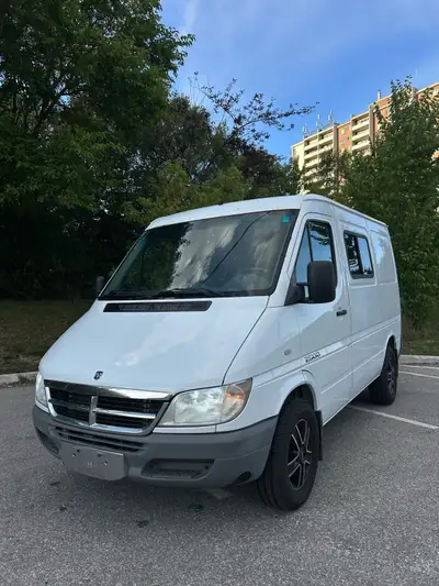 !!!If you are not serious about buying a car, please don't waste our time!!! 2006 Dodge Sprinter 250...