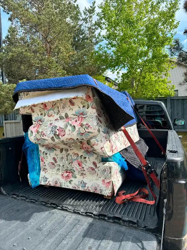 CHEAP Truck For Hire (Moving/Deliveries/Junk Removal)62863722330755122