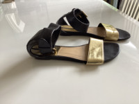 Sandale noir et or