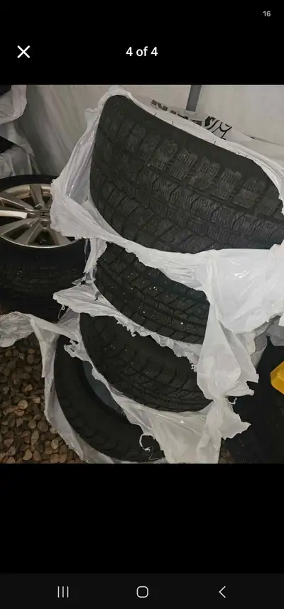 i am selling almost new winter tires, driven only for 3 months during winter. I am selling them cuz...