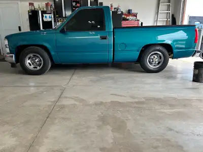 1997 Chevy c1500 OBS V6 5 speed 4/6 drop kit Very clean & Well looked after More pics available Nice...