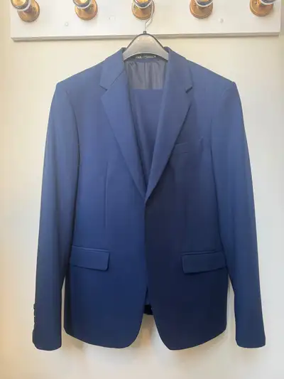 Young men’s suit blazer pants blue slim fit suit size 38, View more