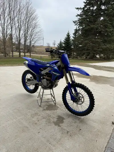 2024 yz250f with 100 hours on bike 40 on top end, maintenance done regularly oil changes every 5 hou...