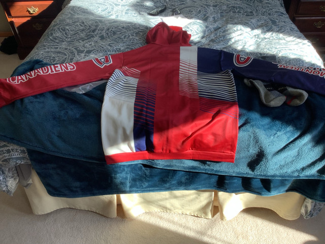 Montreal Canadians Hoodie  in Arts & Collectibles in La Ronge - Image 2