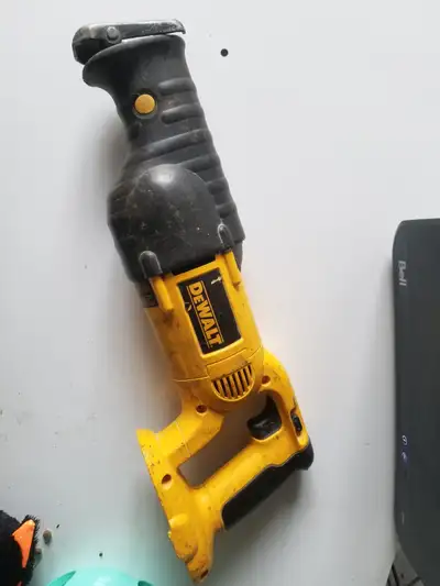 Works fine, no battery