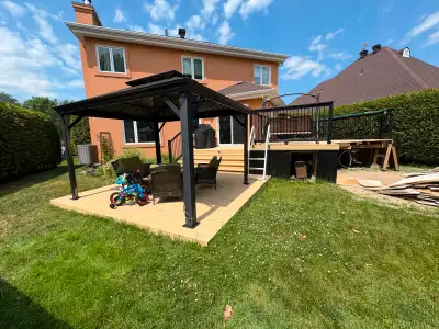 Bois a donner , mais doit  enlever., View more