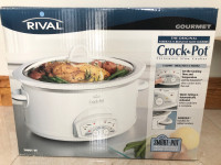Slow cooker-6 Quarts-like Brand New (still in original package):