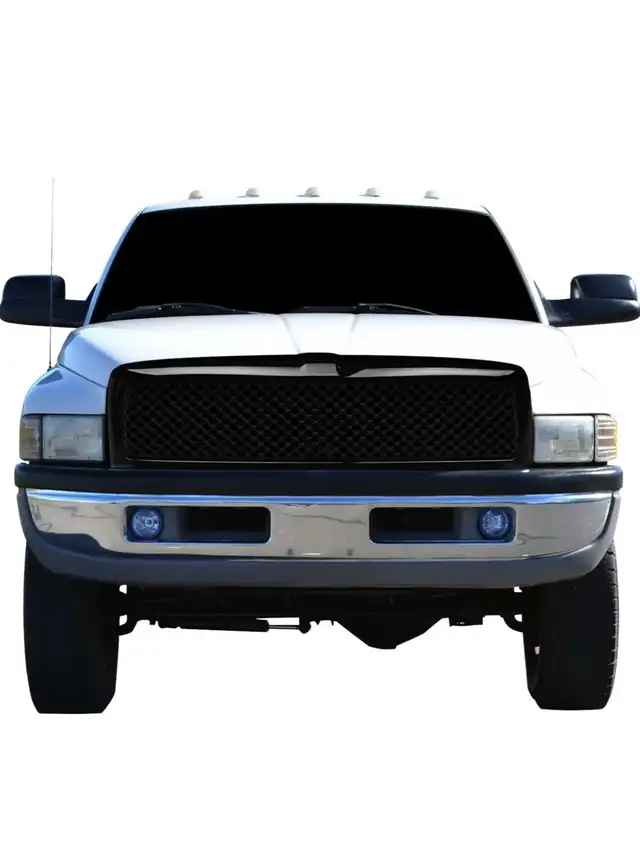 Mesh Front Hood Grille Ram 1500 94-01 in Other in Hamilton - Image 4