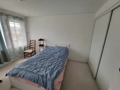 fully furnished bedroom available in Barrhaven