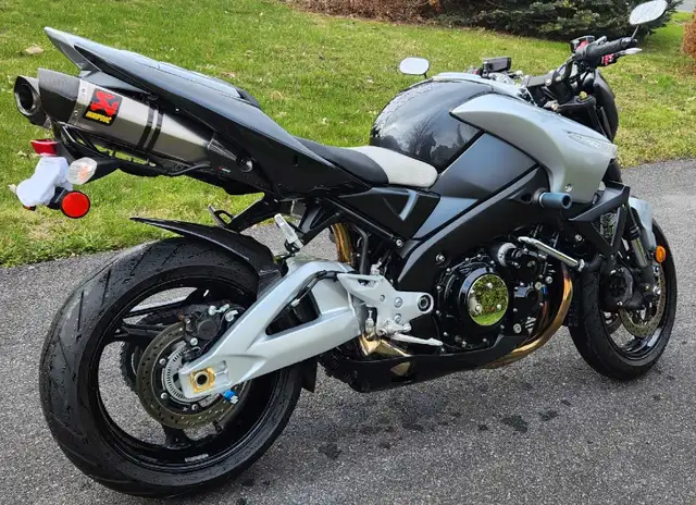 Suzuki B-King ABS 2009  in Sport Touring in Longueuil / South Shore - Image 10