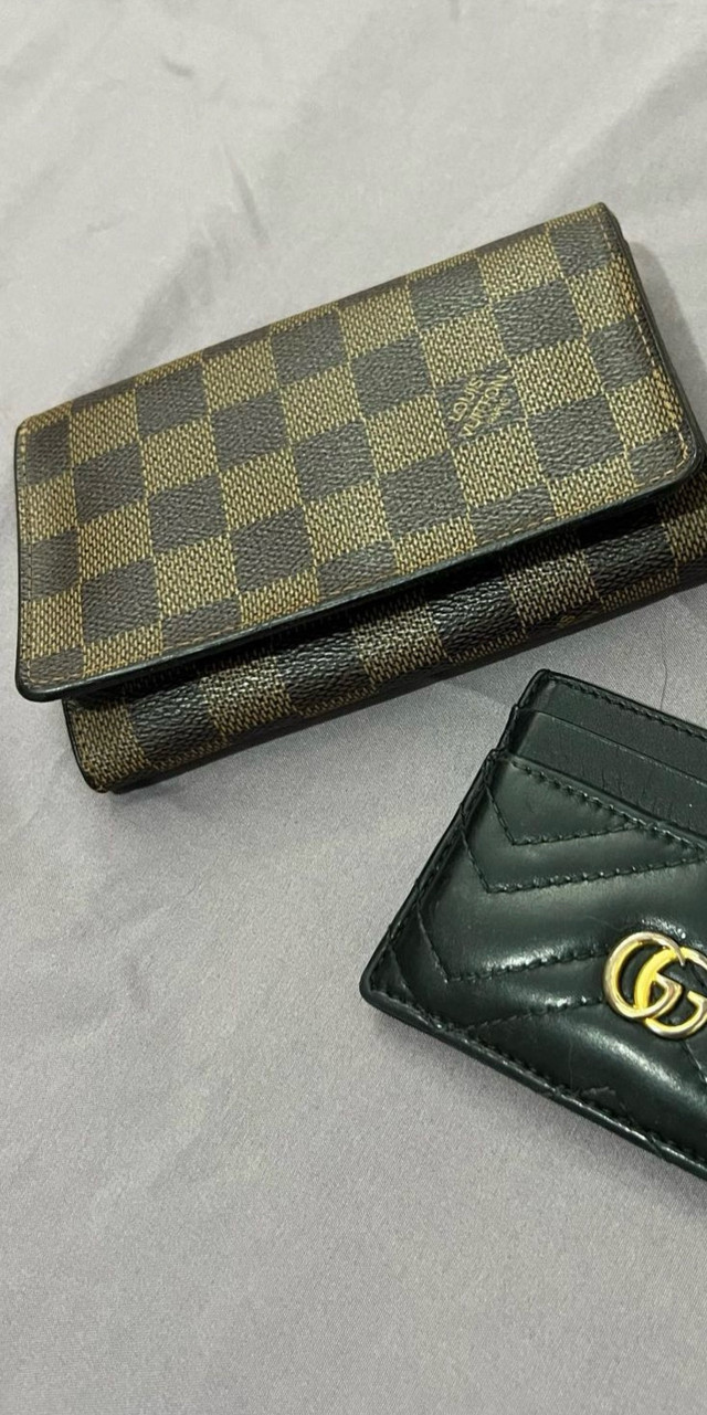 Louis Vuitton medium size wallet $475  IG: @SoleWorldWideHype in Women's - Bags & Wallets in City of Toronto - Image 2