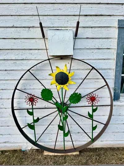 Yard decor, driveway markers etc 400.00 ea Text or call 2043243001