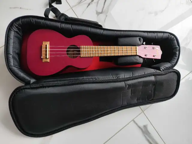 Leho Ukulele in Other in Markham / York Region - Image 2