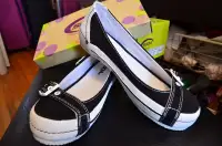 Soda Shoes - Trump-C, Black/White, Size 6 [SHOES]