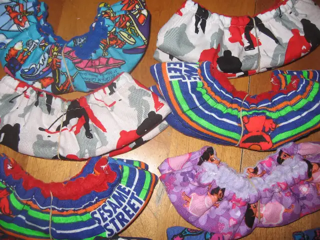 New Skate Blade Covers in Skates & Blades in Hamilton - Image 2