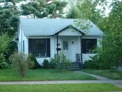 now or July 1: furnished room in a shared house