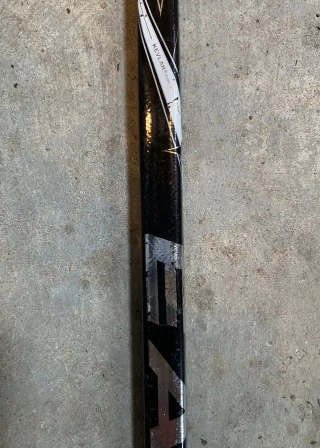 Easton S19 Hockey Stick in Hockey in Mississauga / Peel Region - Image 5