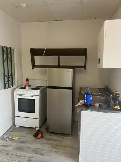 It is one bedroom unit 722 Sargent Ave. ready to go you can move anytime in Rent Hydro does not incl...