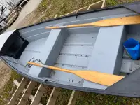 Boat.  13 foot fibreglass 