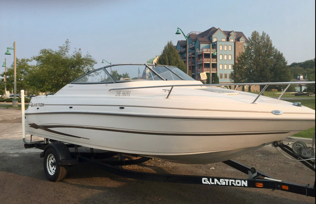 2003 21ft Glastron Cuddy in Powerboats & Motorboats in Hamilton