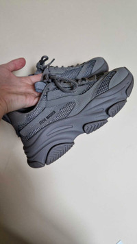 Steve Madden Possession-E Sneakers - Grey