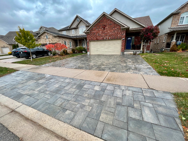 Landscape Construction & Property Maintenance in Interlock, Paving & Driveways in Kitchener / Waterloo - Image 2