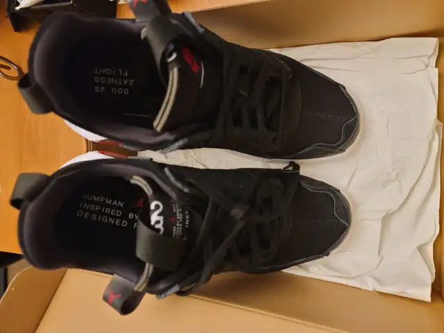 Youth shoes in Kids & Youth in Ottawa - Image 3
