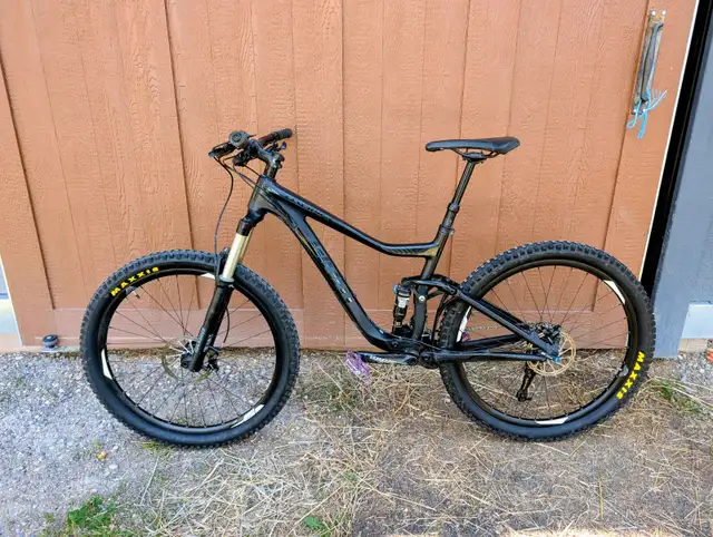 Giant Trance 2 - Carbon Fiber Full Suspension Mountain Bike63749389108609120