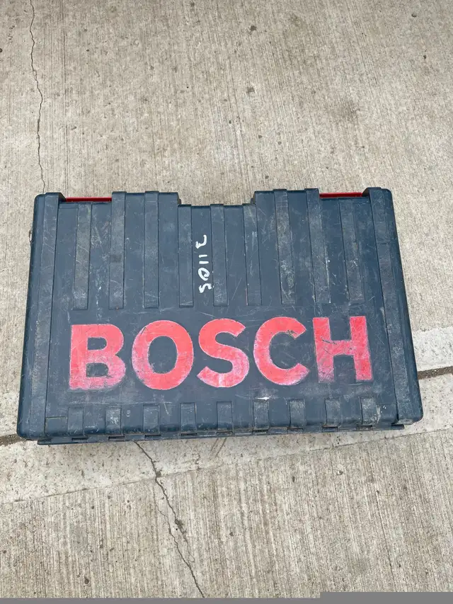 BOSCH DEMOLITION HAMMER / DRILL in Power Tools in Edmonton - Image 6