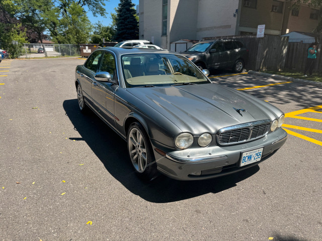 2004 Jaguar XJ8 Vanden Plas in Cars & Trucks in City of Toronto - Image 4