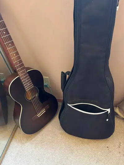 Art & Lutherie Roadhouse Bouron burst. Hand made in CANADA, View more