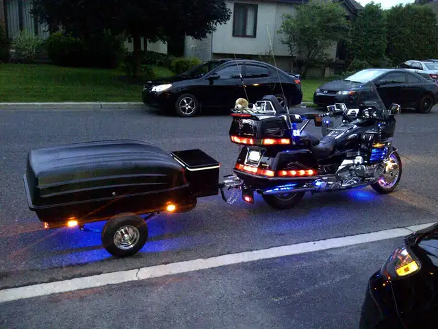 Honda Goldwing 1500 SE 1999 - 50ième Anniversaire in Touring in Longueuil / South Shore - Image 9
